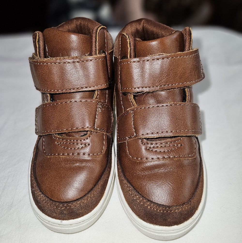 Toddler High Too Brown with dual velcro straps size 8M